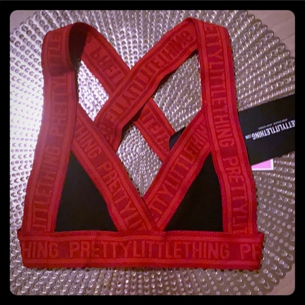 Prettylittlething Red Band Crop Top 💋